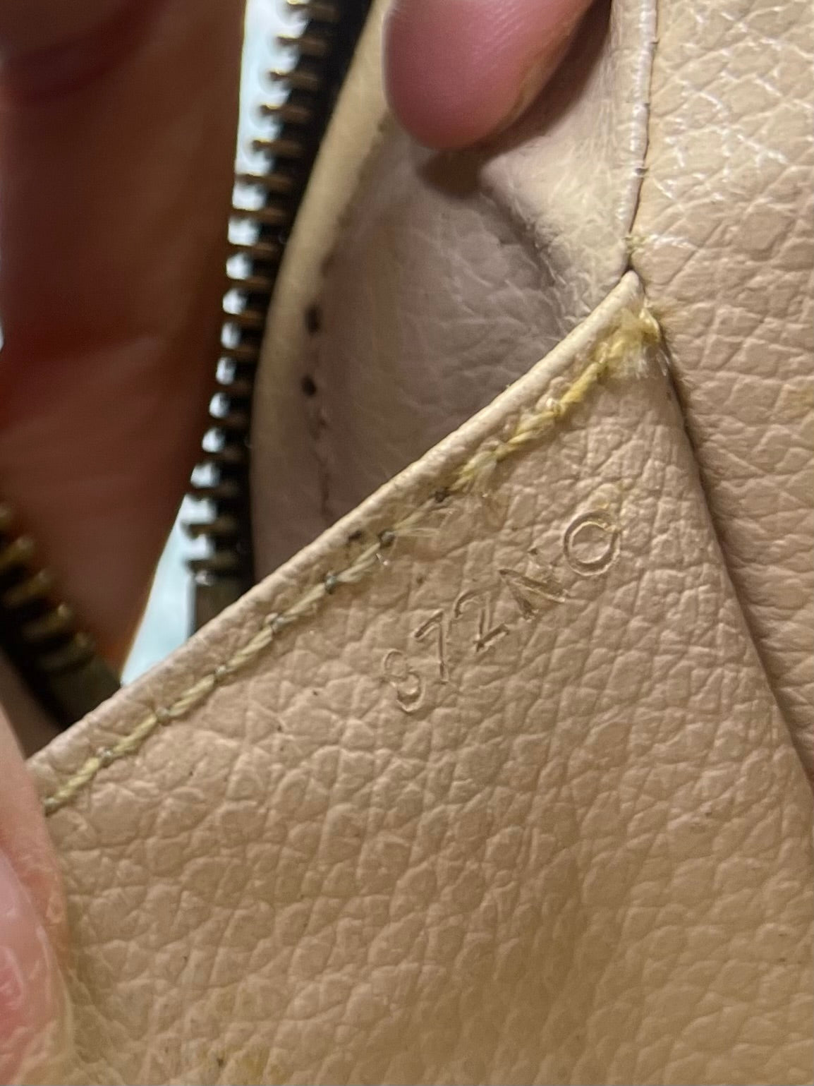 Louis Vuitton Trousse 28