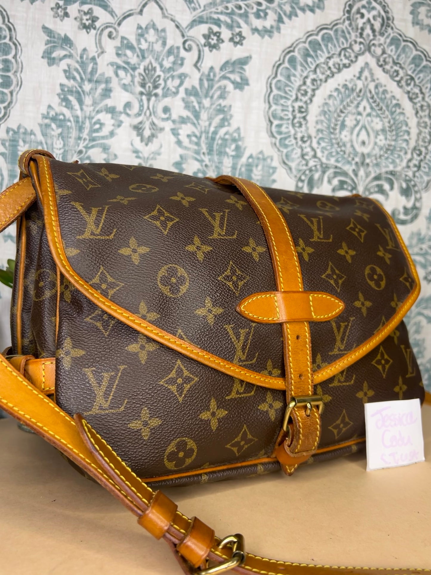 Louis Vuitton Saumur 30