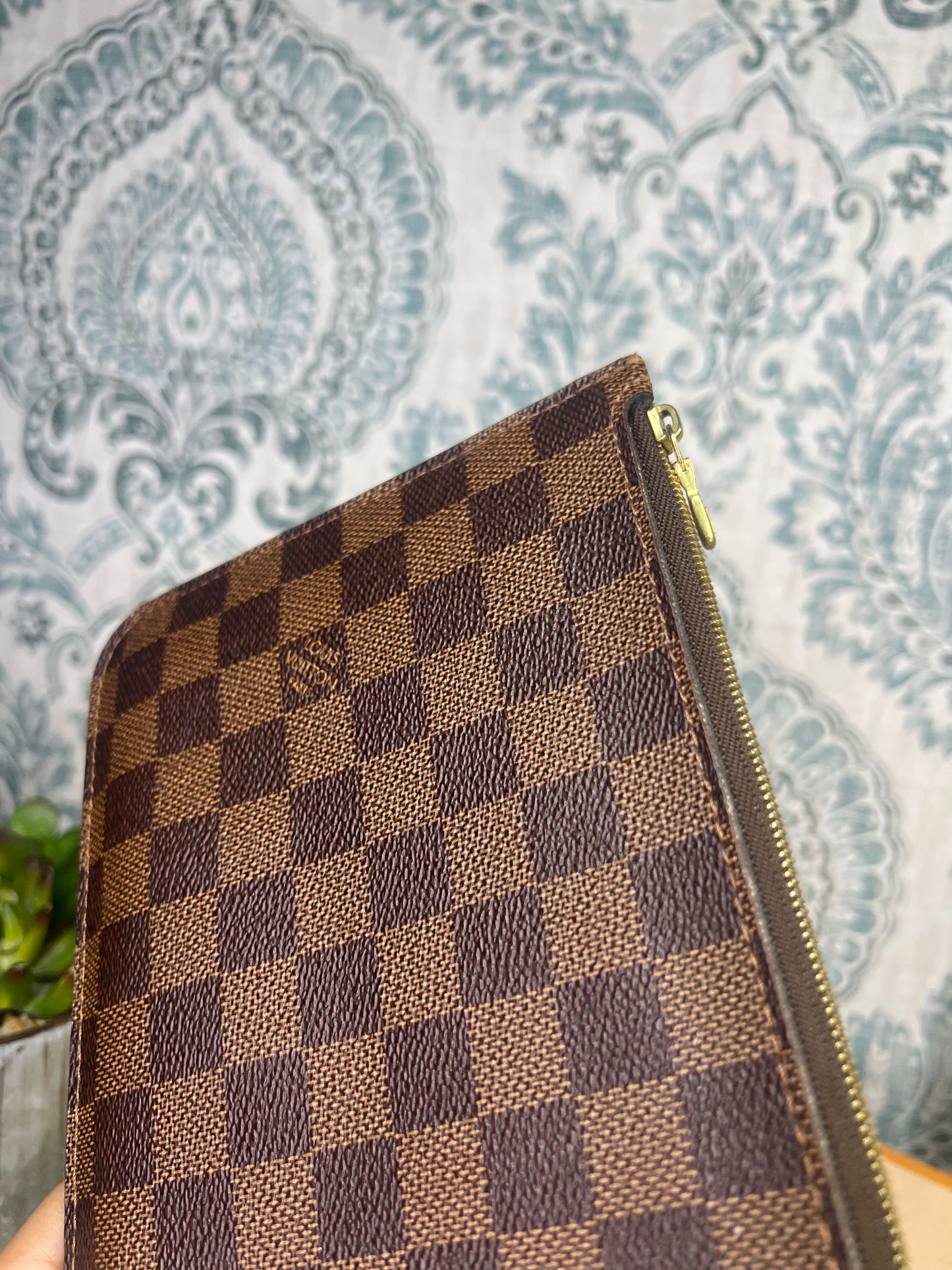 Louis Vuitton Damier Ebene Pochette
