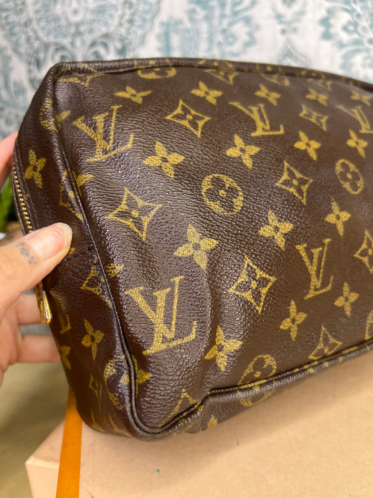 Louis Vuitton Trousse 28