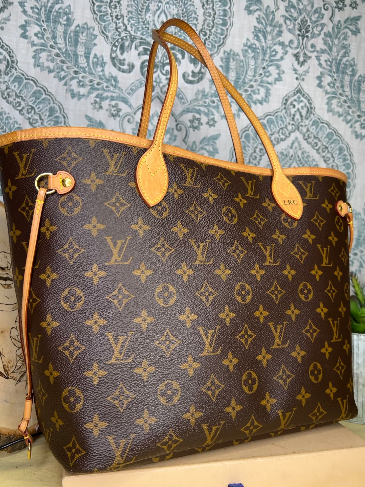 Neverfull MM Cherry Red