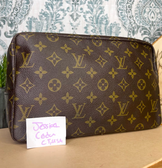 Louis Vuitton Trousse 28
