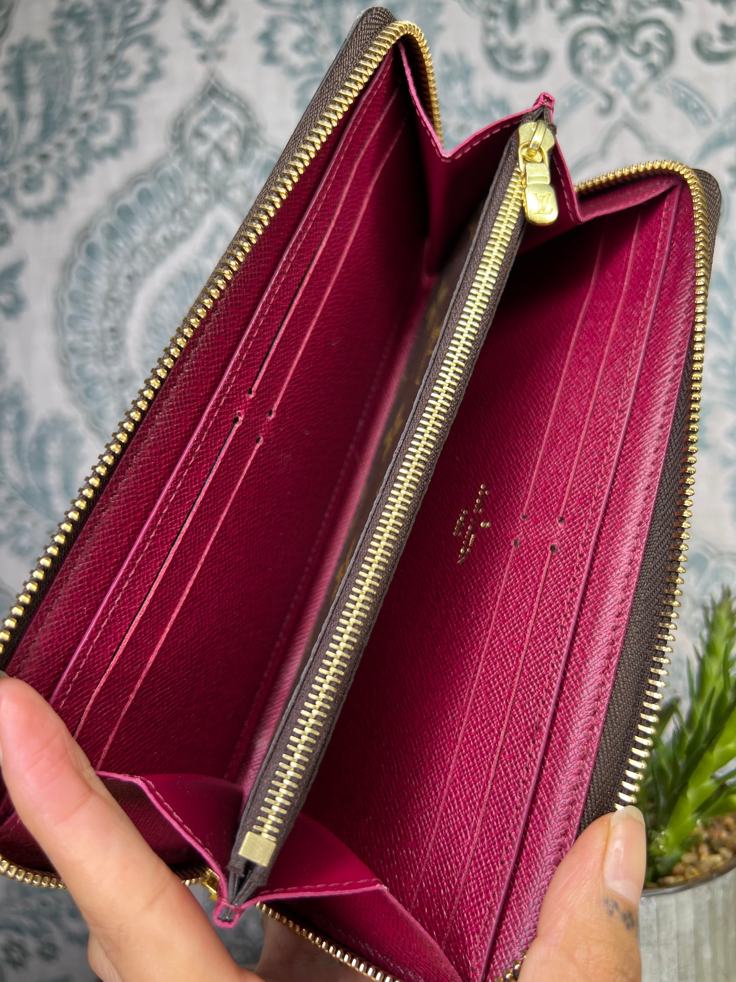 Louis Vuitton Fuschia Clemence Wallet