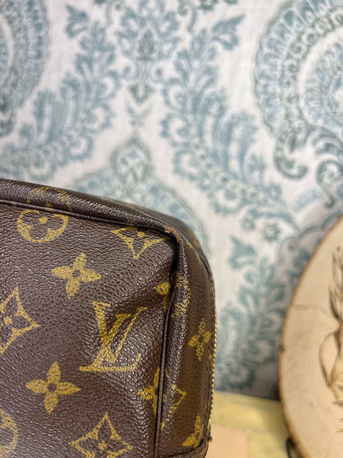 Louis Vuitton Trousse 28