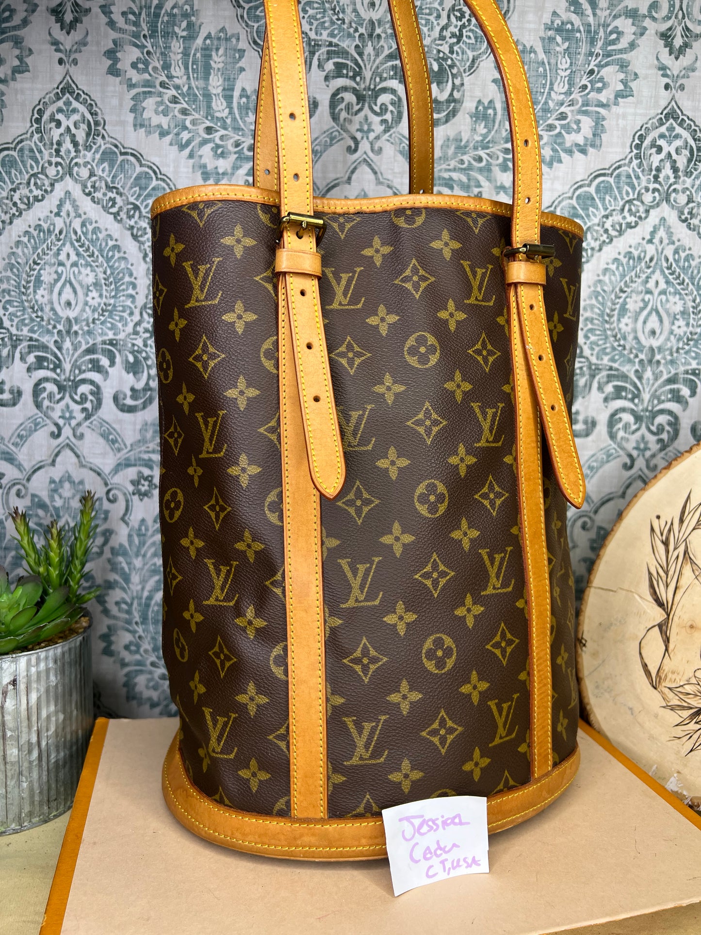 Louis Vuitton Bucket GM