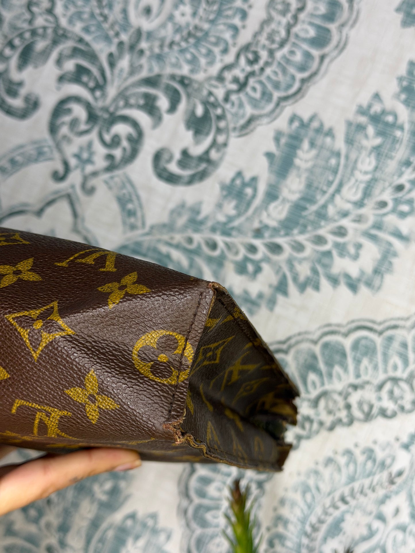 Louis Vuitton Monogram Toiletry 26 (damaged/project)