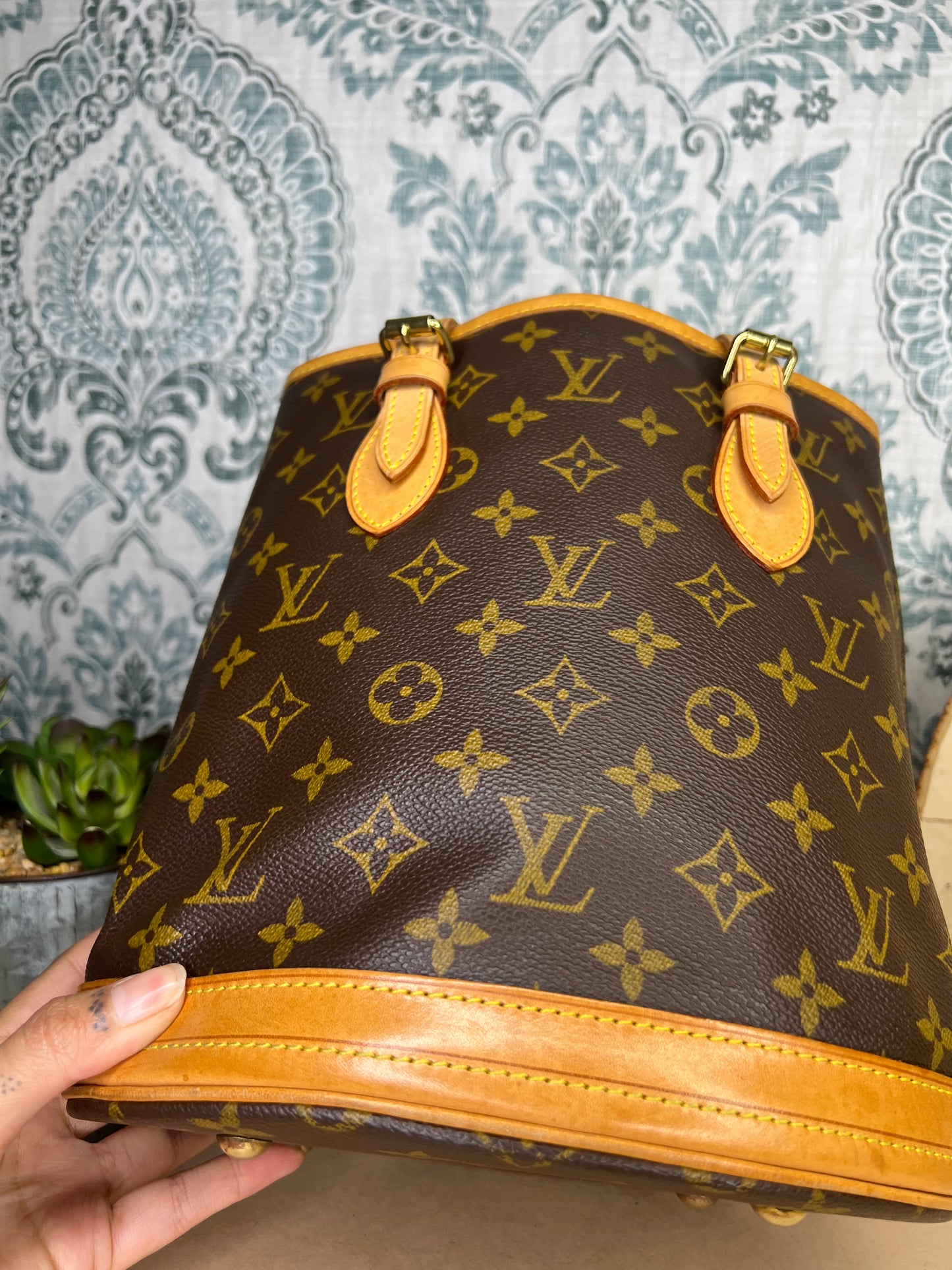 Louis Vuitton Bucket PM