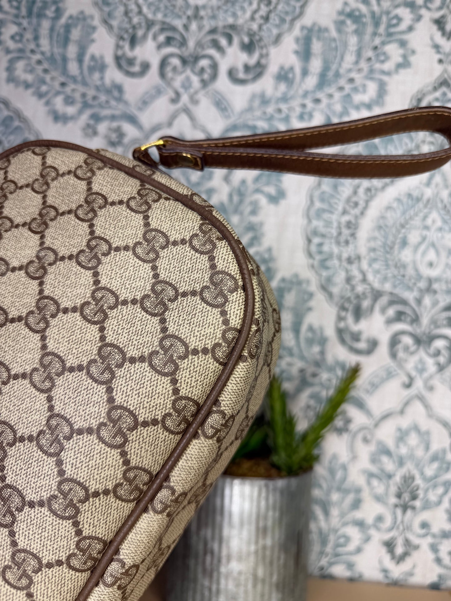 Gucci Supreme Sherry Line Wristlet Clutch