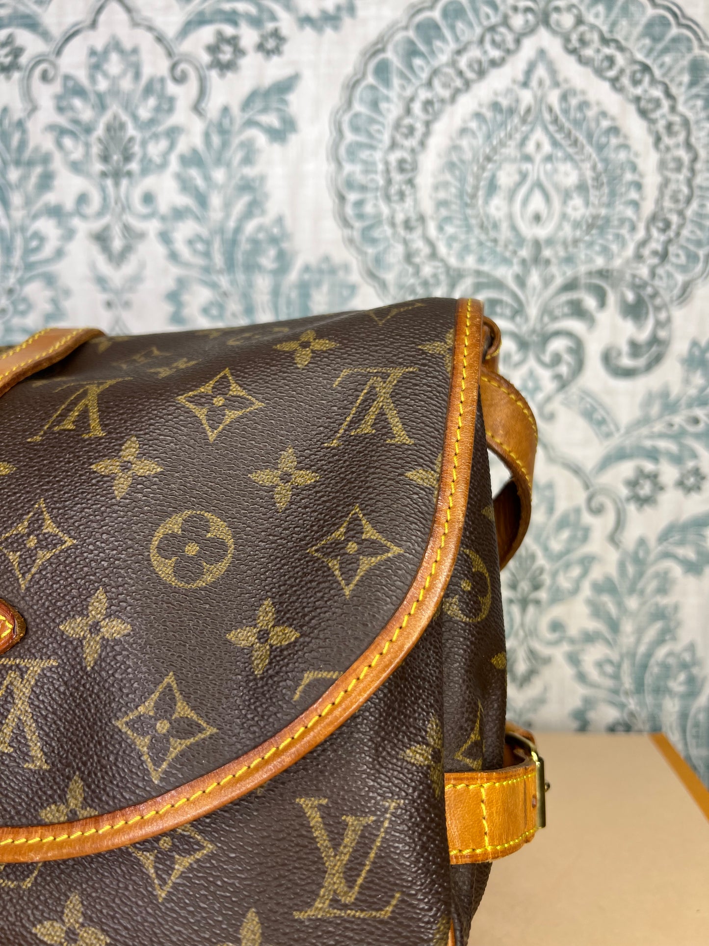 Louis Vuitton Saumur 30