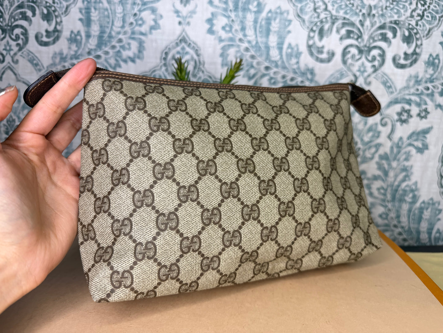 Gucci Supreme Brown Vintage Clutch / Pouch