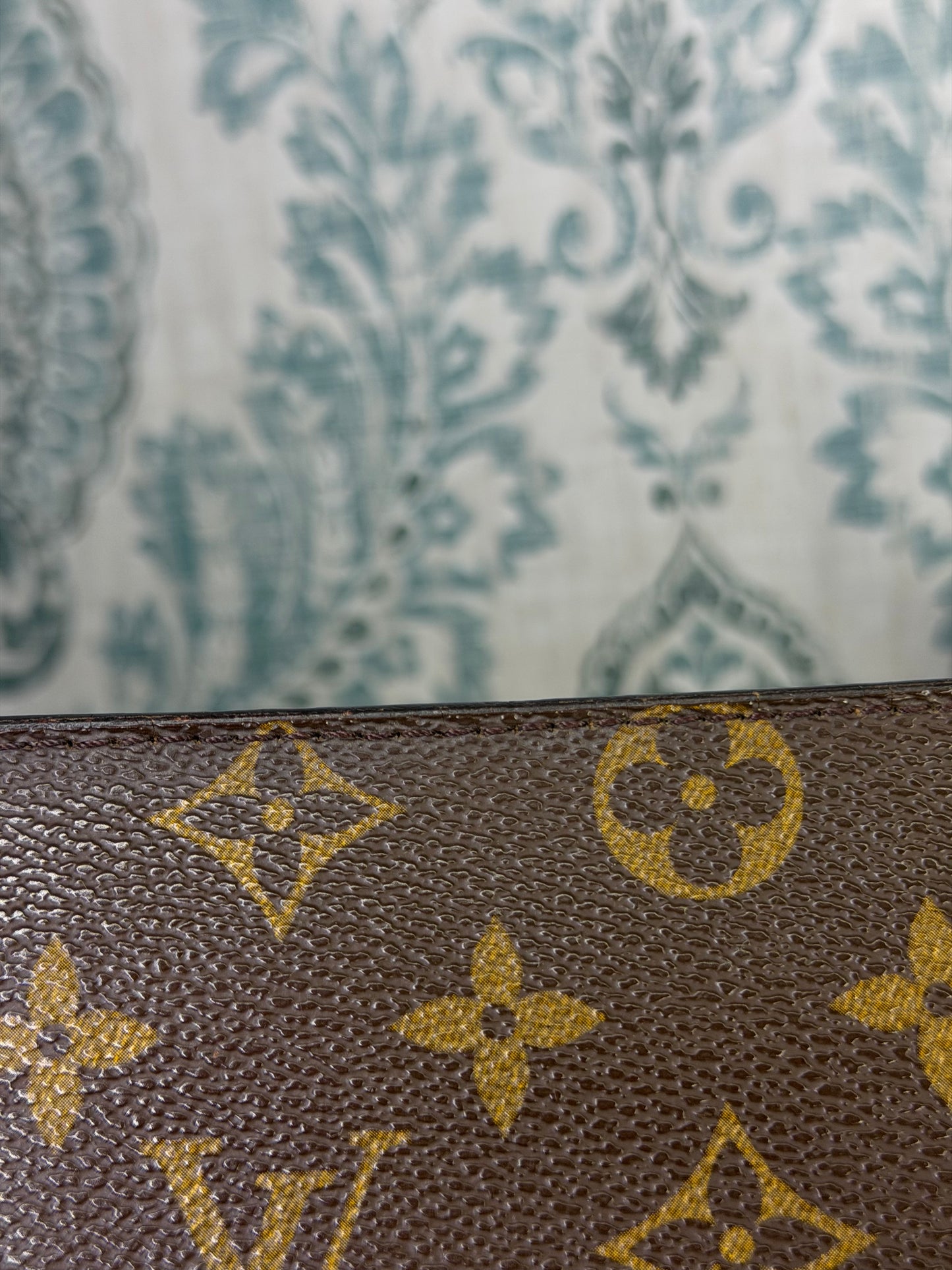 Louis Vuitton Pochette Homme Clutch