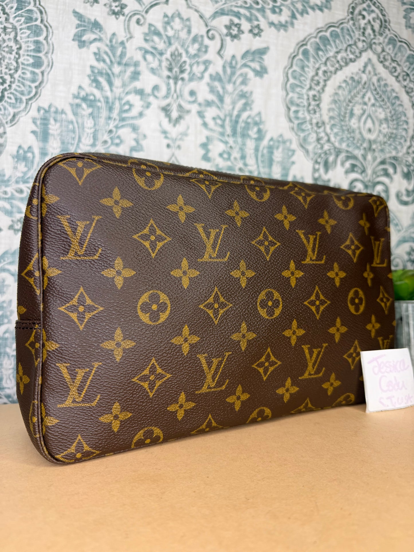 Louis Vuitton Trousse 28