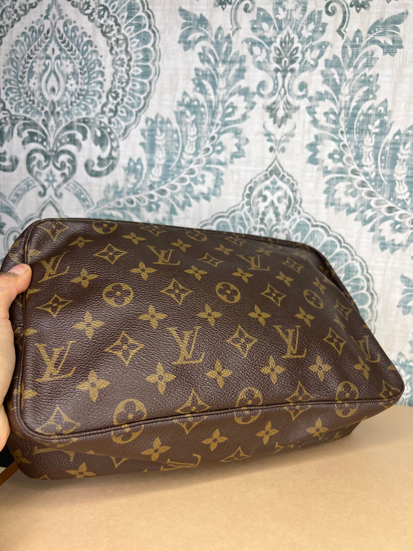 Louis Vuitton Trousse 28