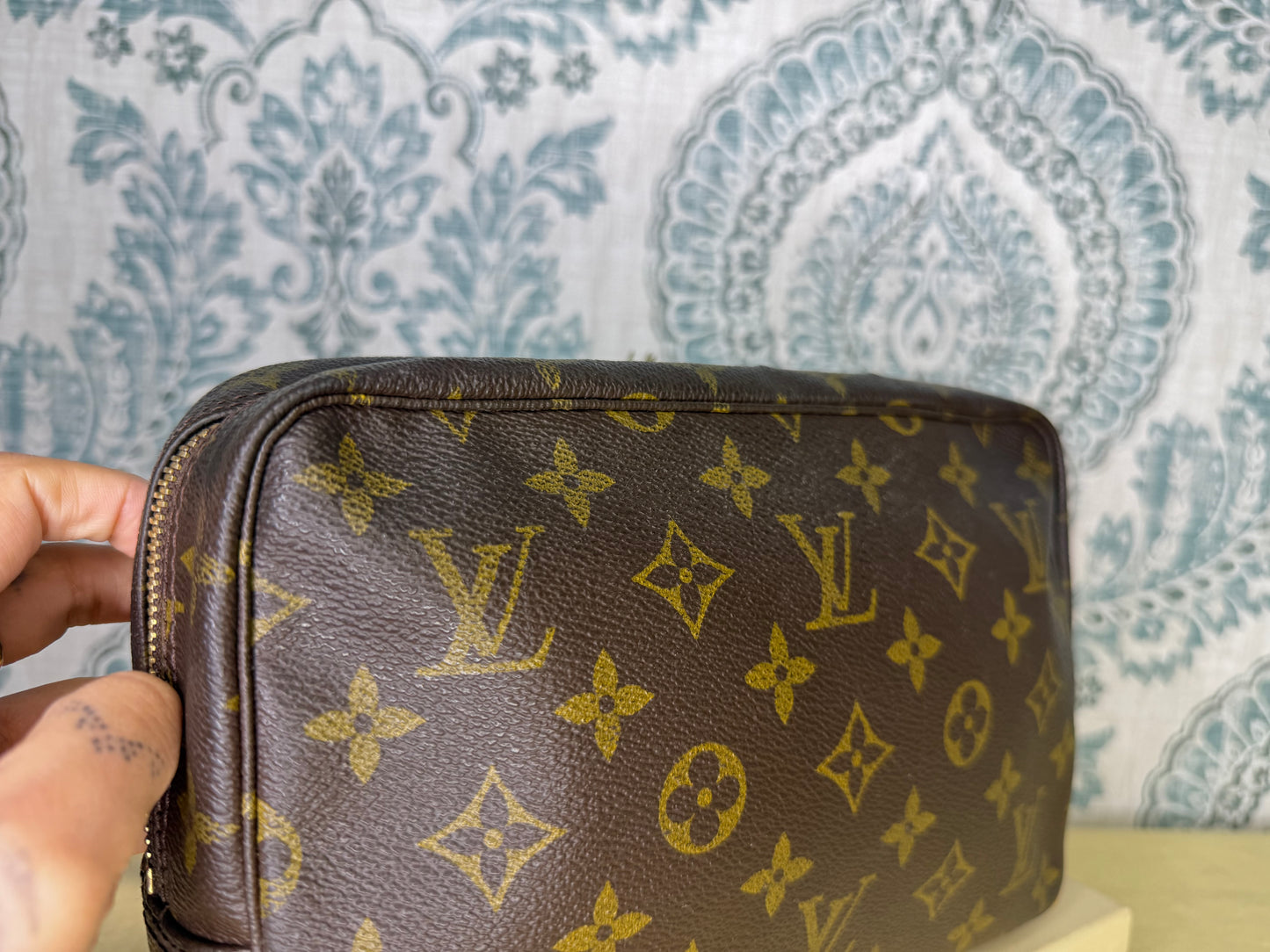 Louis Vuitton Trousse 23