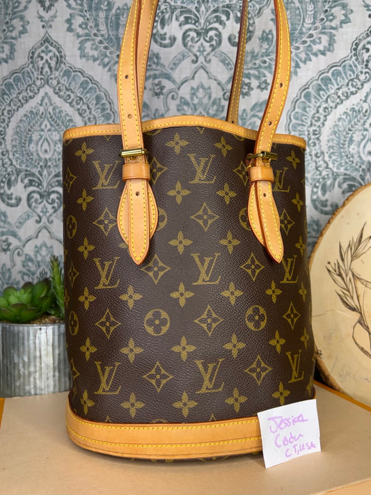 Louis Vuitton Bucket PM