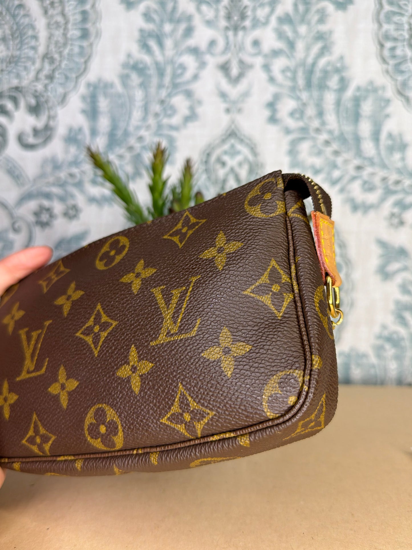 Louis Vuitton Monogram Bucket Pochette #4