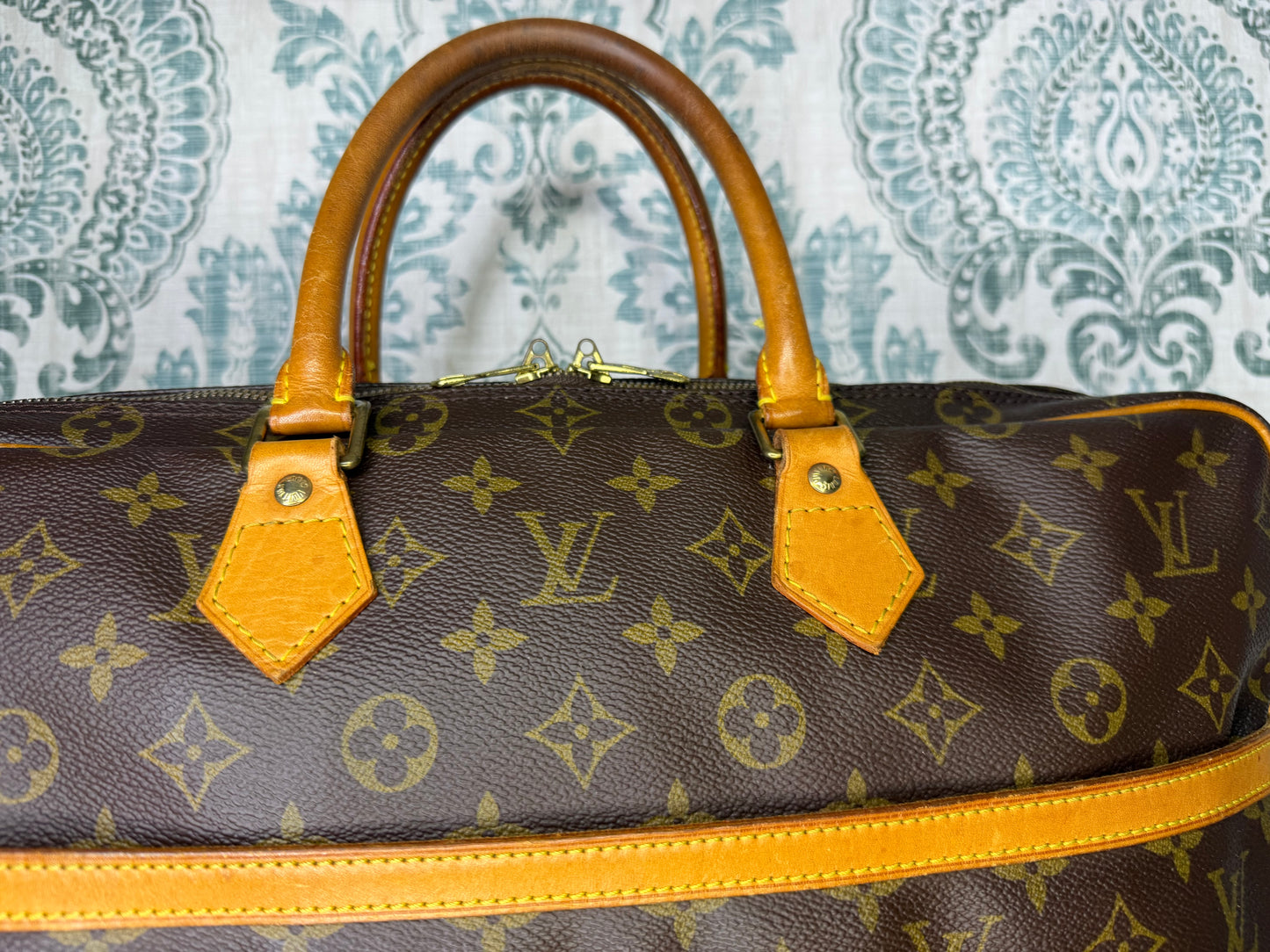 Louis Vuitton Porte Documents Voyage GM
