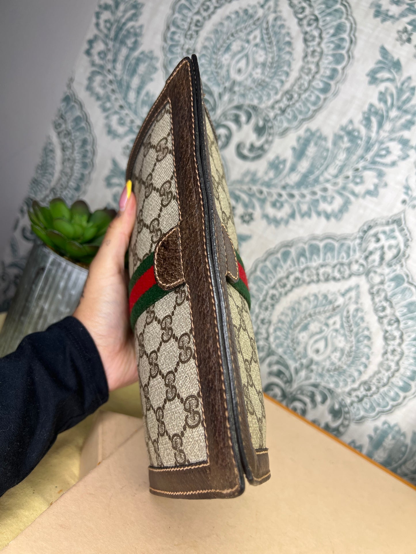 GG Supreme Brown Sherry Line Clutch