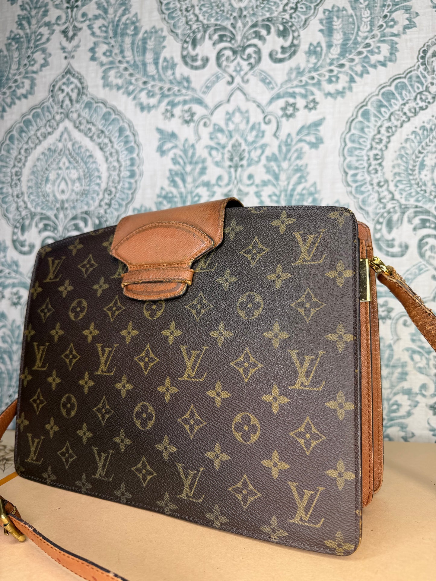 Louis Vuitton Courcelles