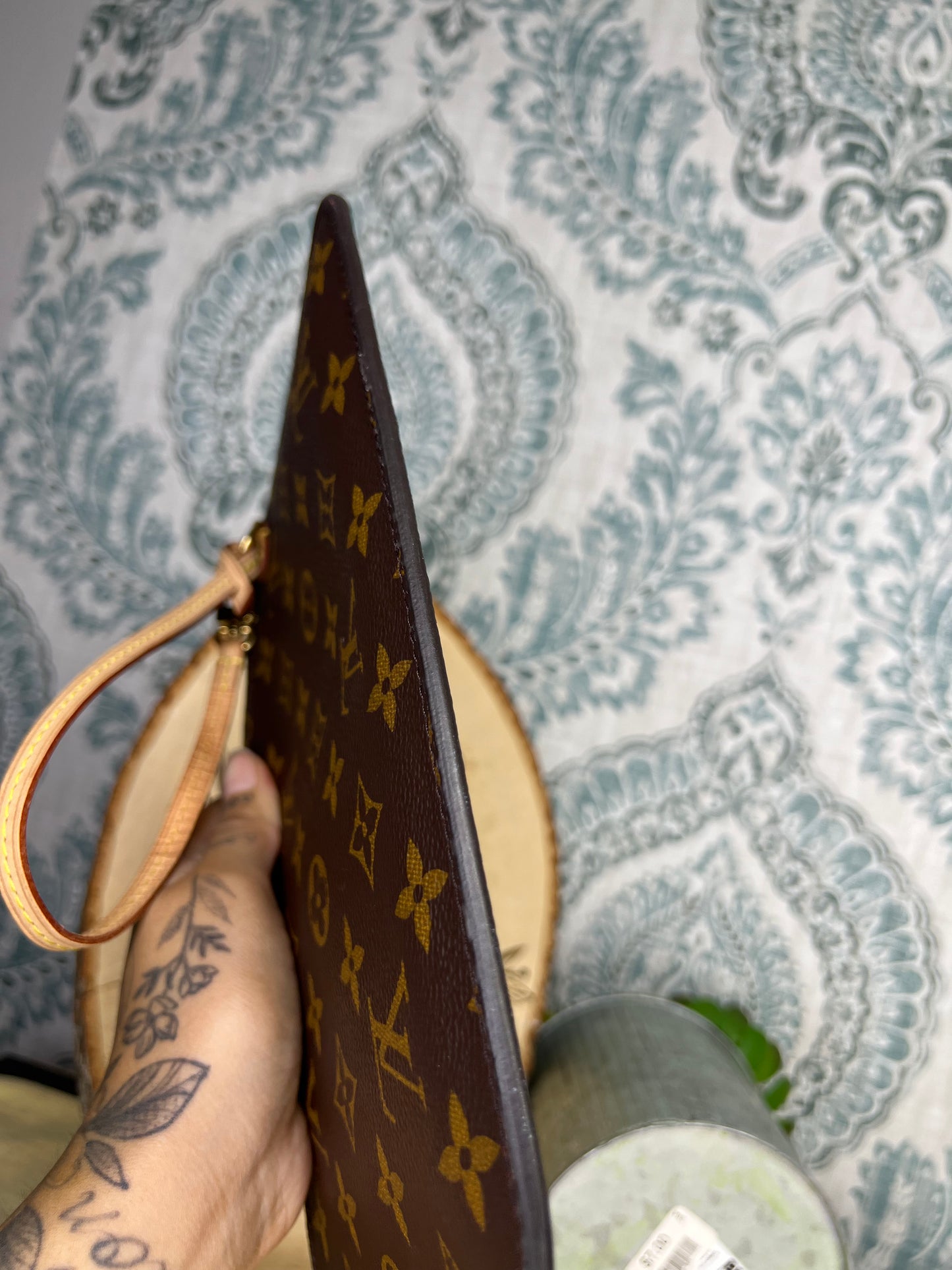 Neverfull Pouch Cherry Red