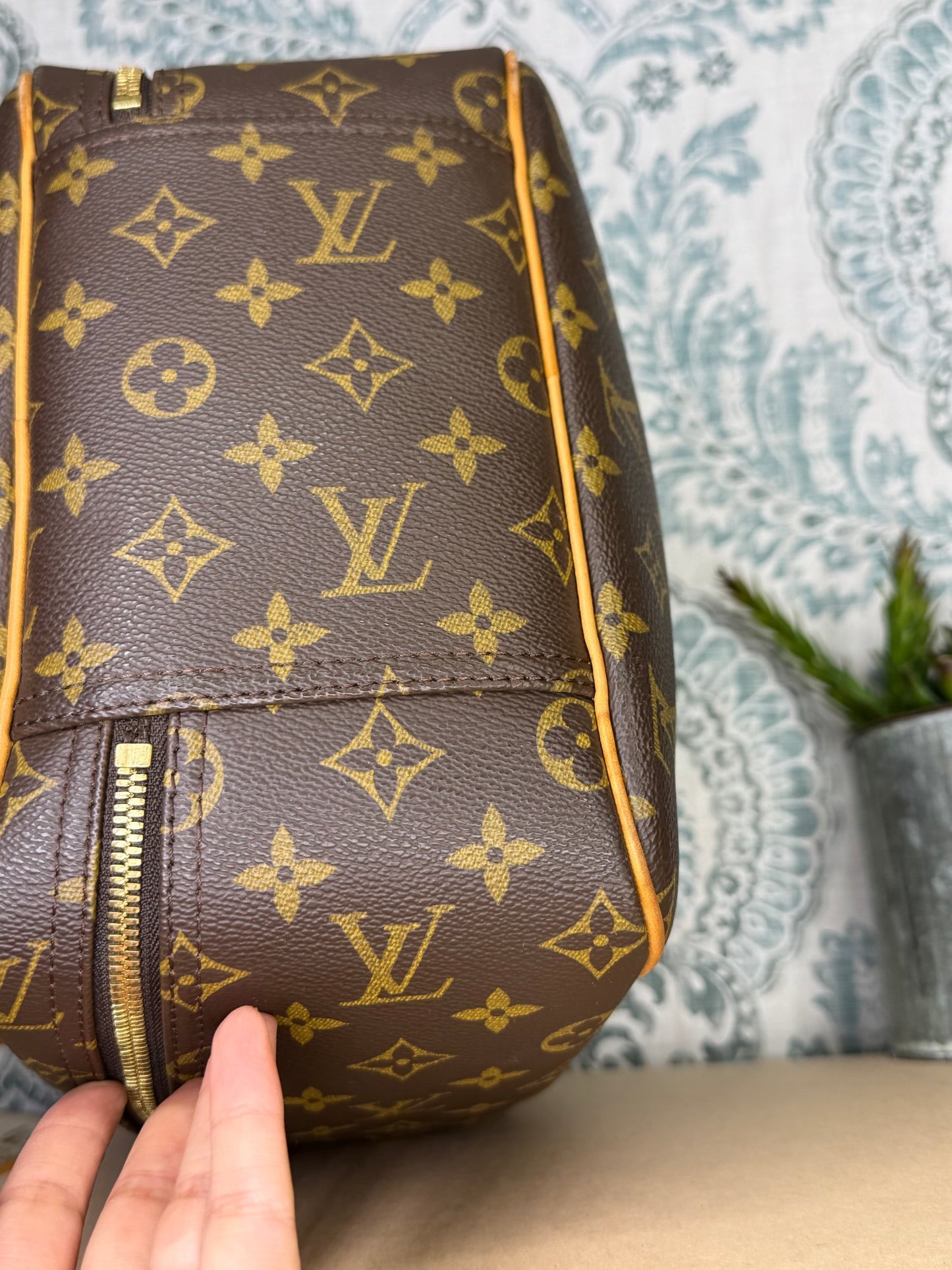 Louis Vuitton Excursion