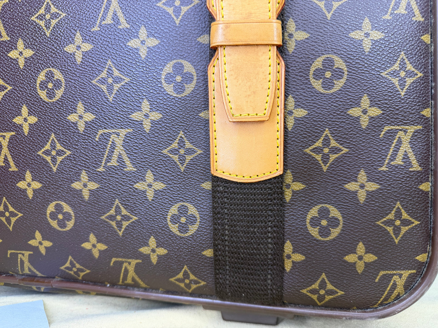Louis Vuitton Satellite 53 Suit Case