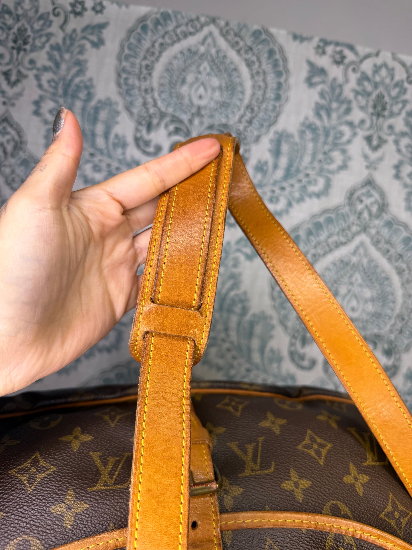 Louis Vuitton Saumur 35