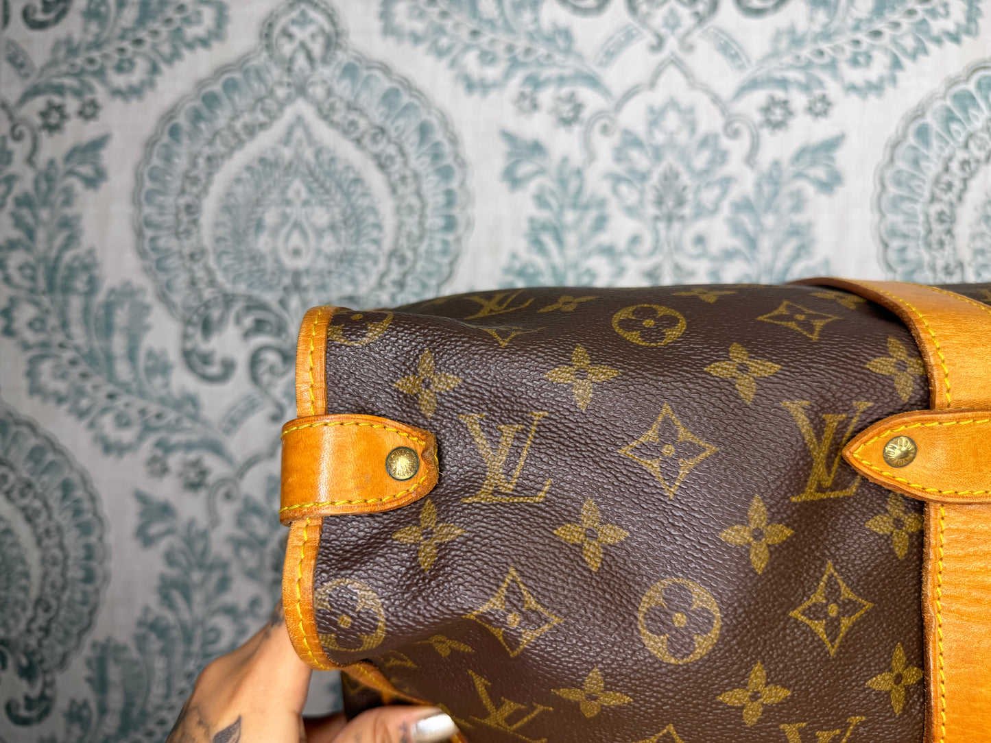 Louis Vuitton Saumur 35
