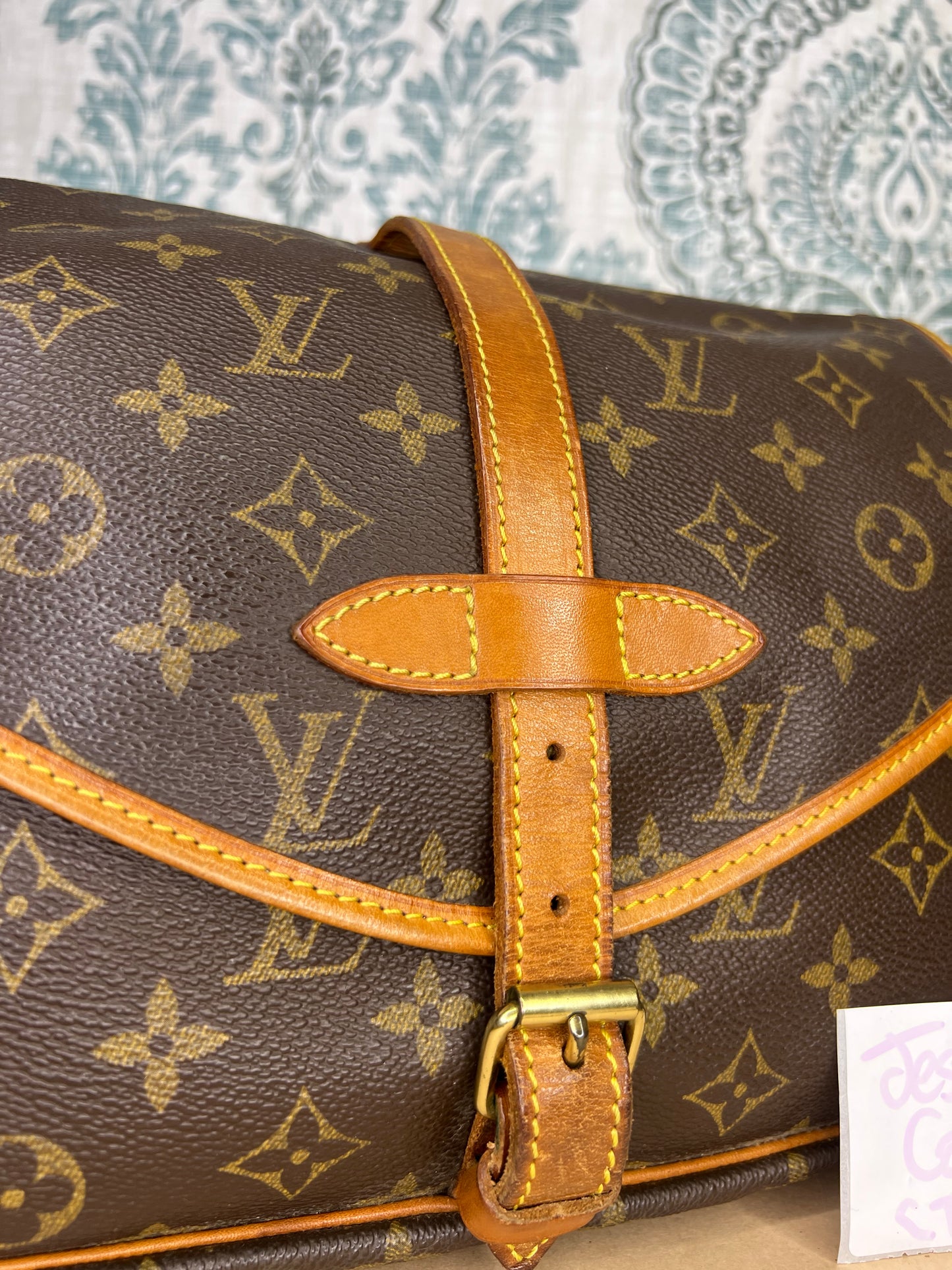 Louis Vuitton Saumur 30