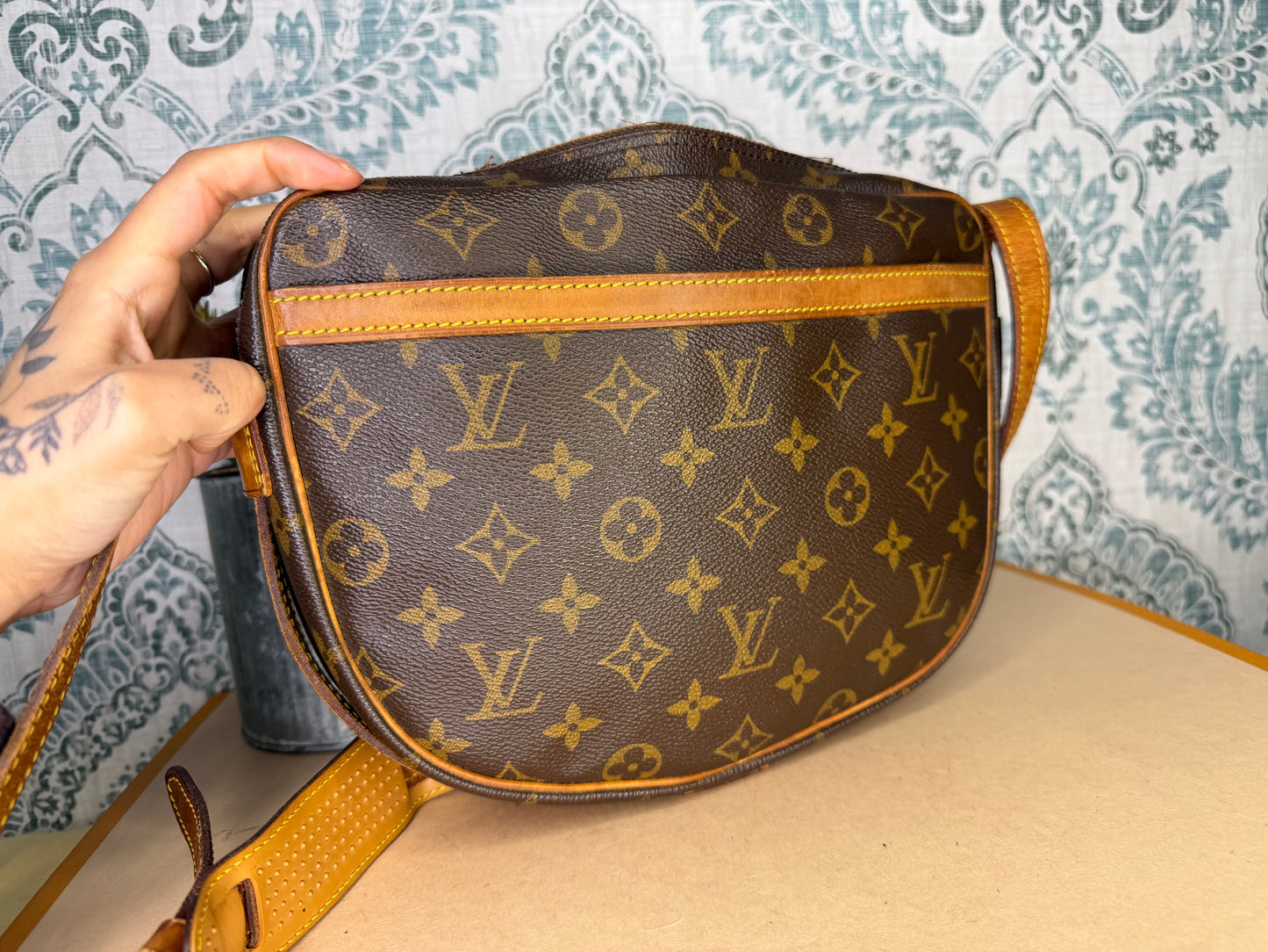 Louis Vuitton Jeune Fille GM (needs repair)