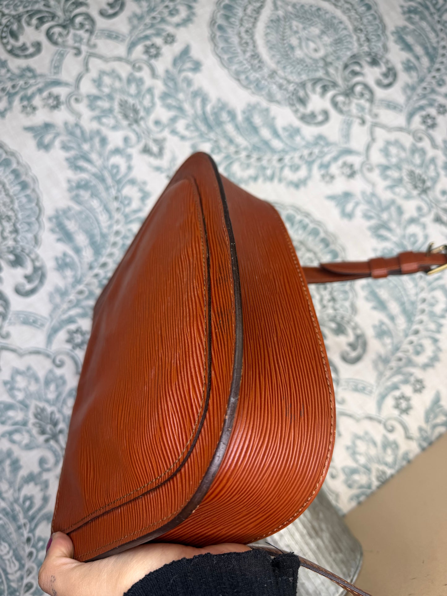 Louis Vuitton Epi Saint Cloud GM
