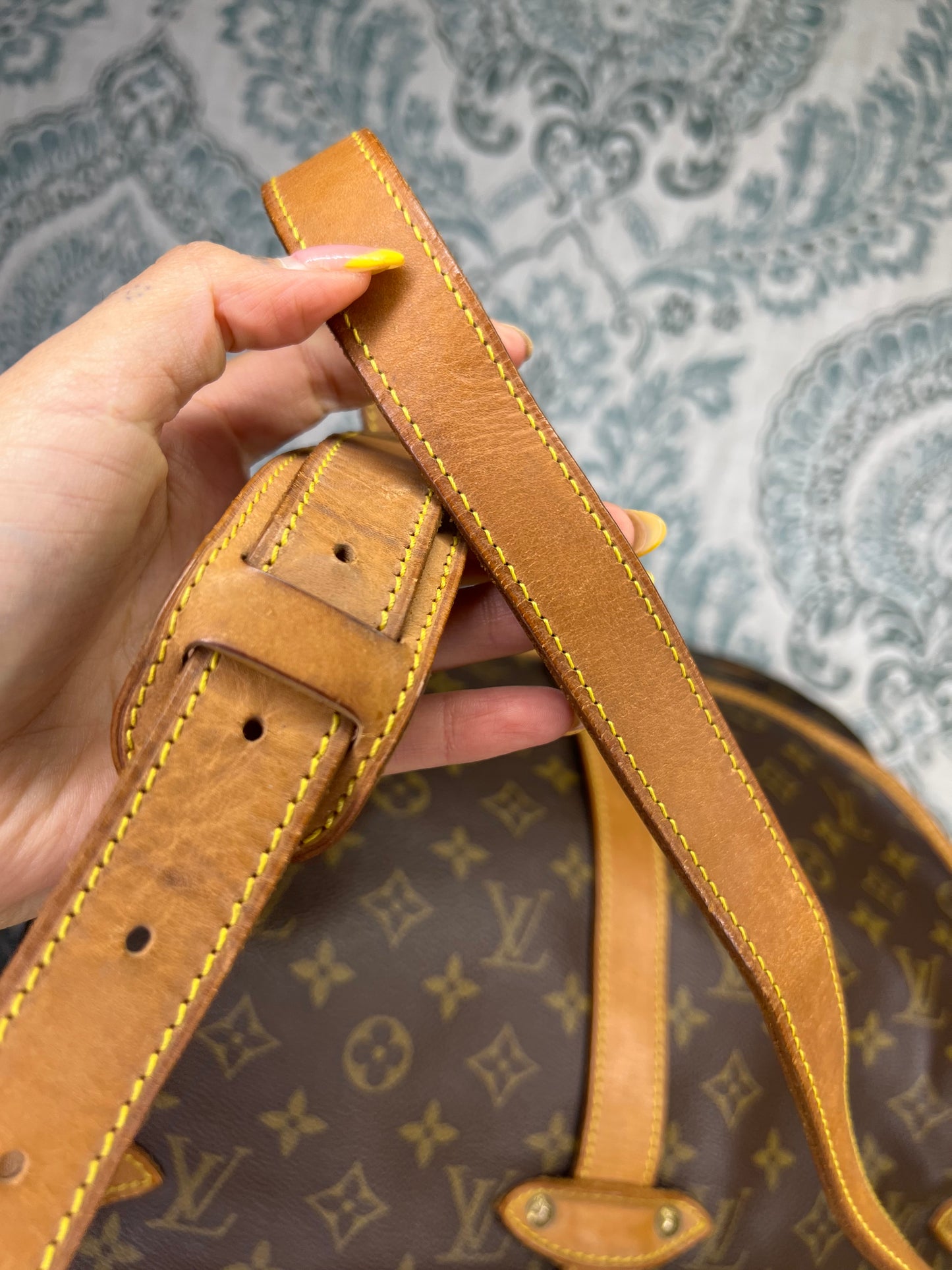 Louis Vuitton Saumur 35