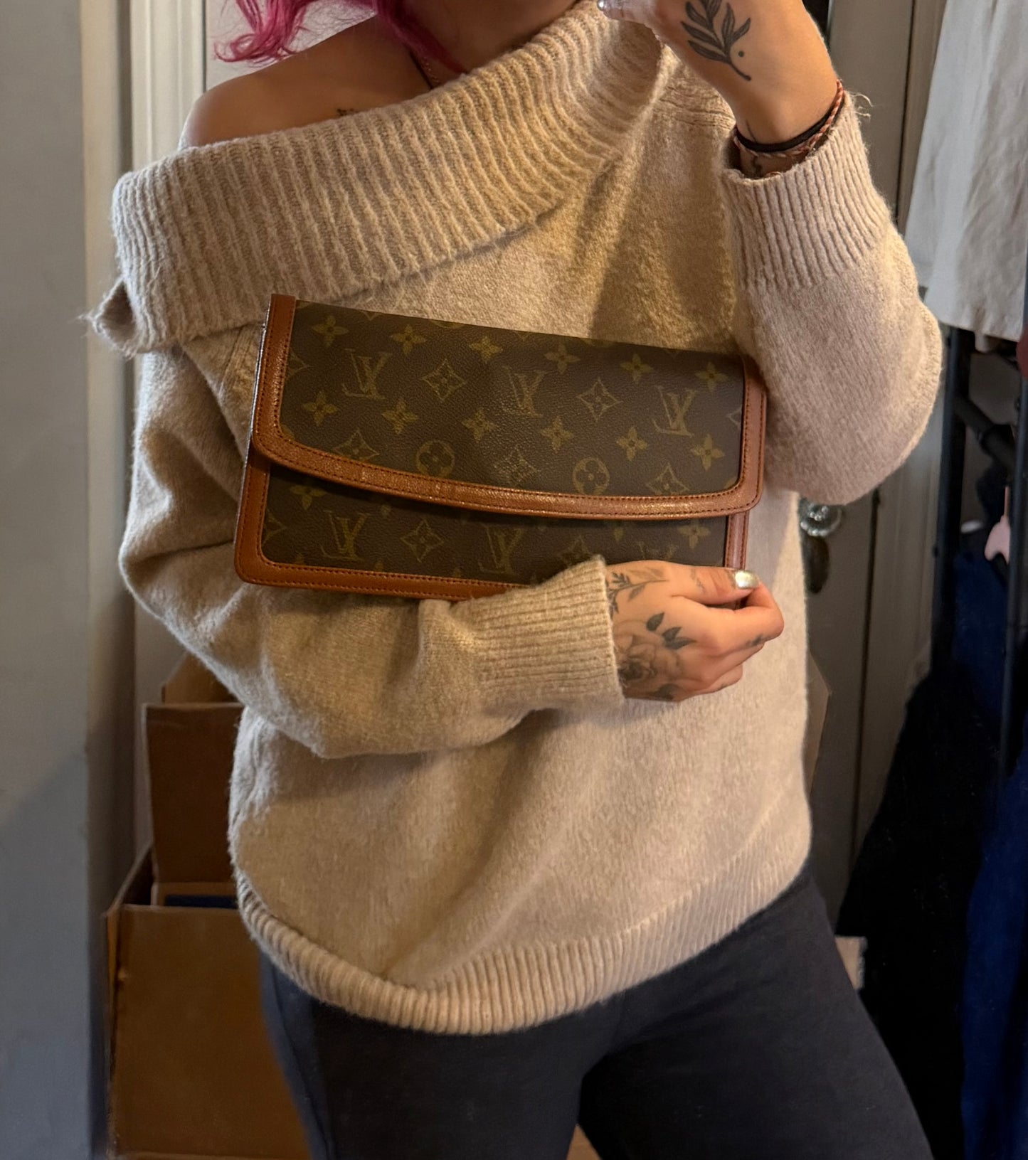 Louis Vuitton Pochette Dame PM Clutch