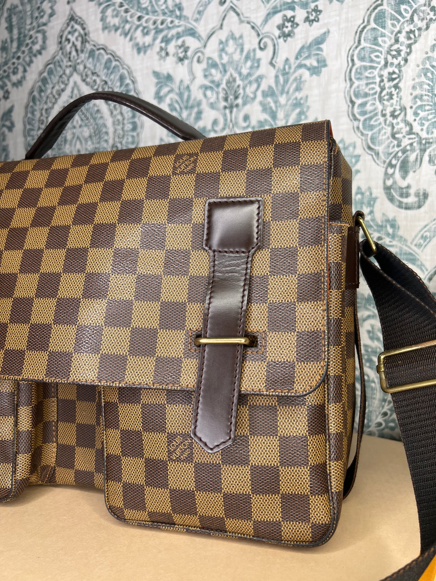 Louis Vuitton Broadway Messenger