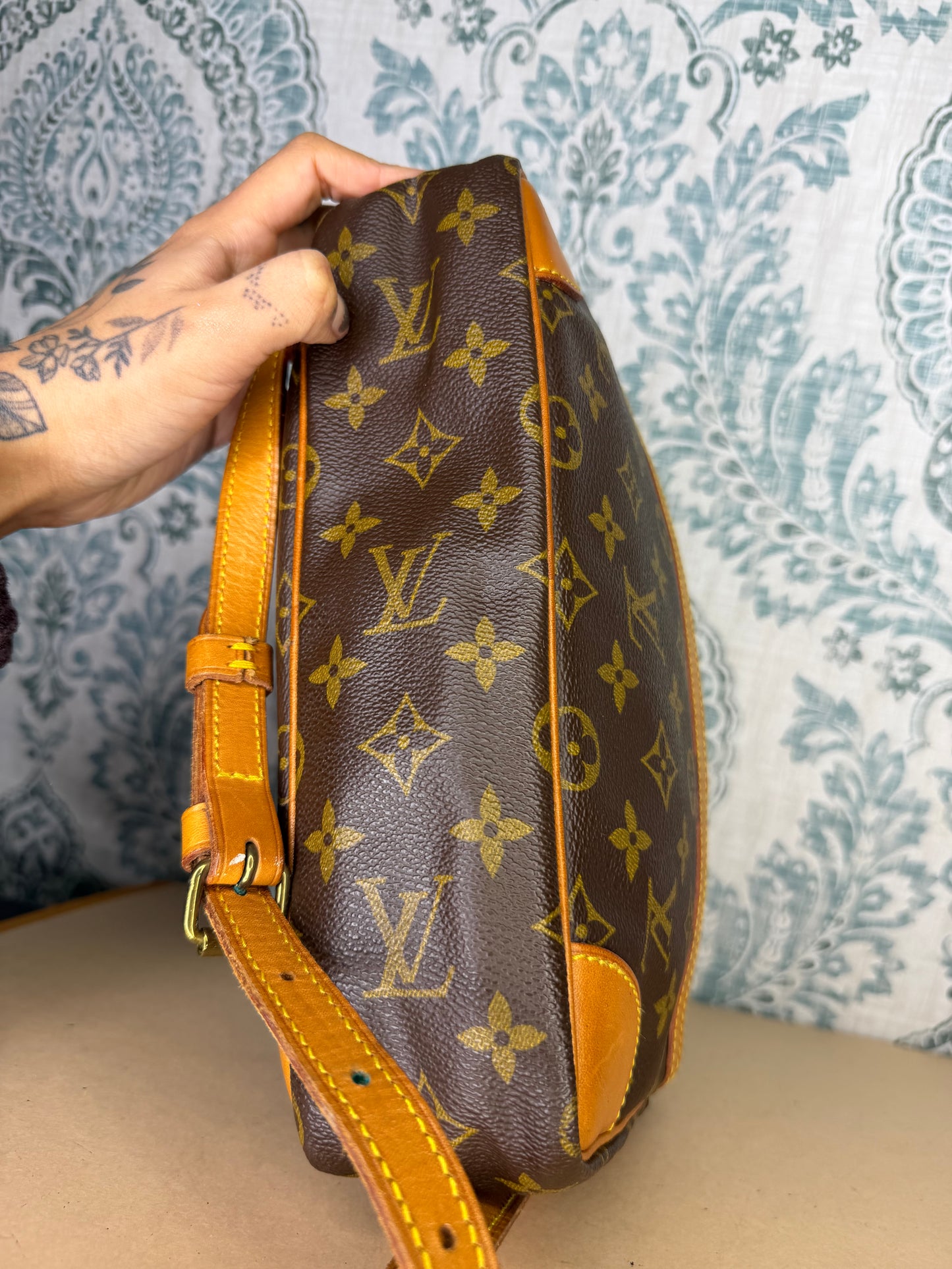 Louis Vuitton Trocadero 27