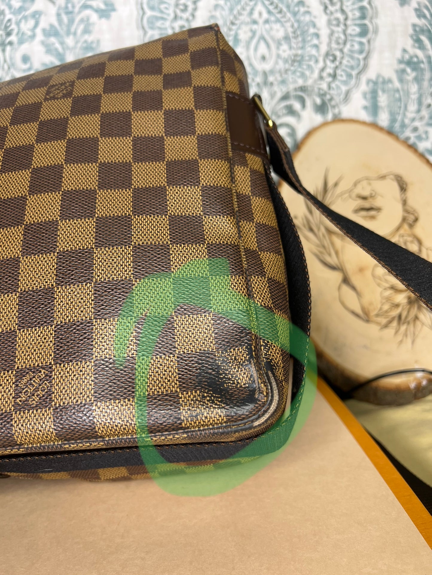 Louis Vuitton Broadway Messenger