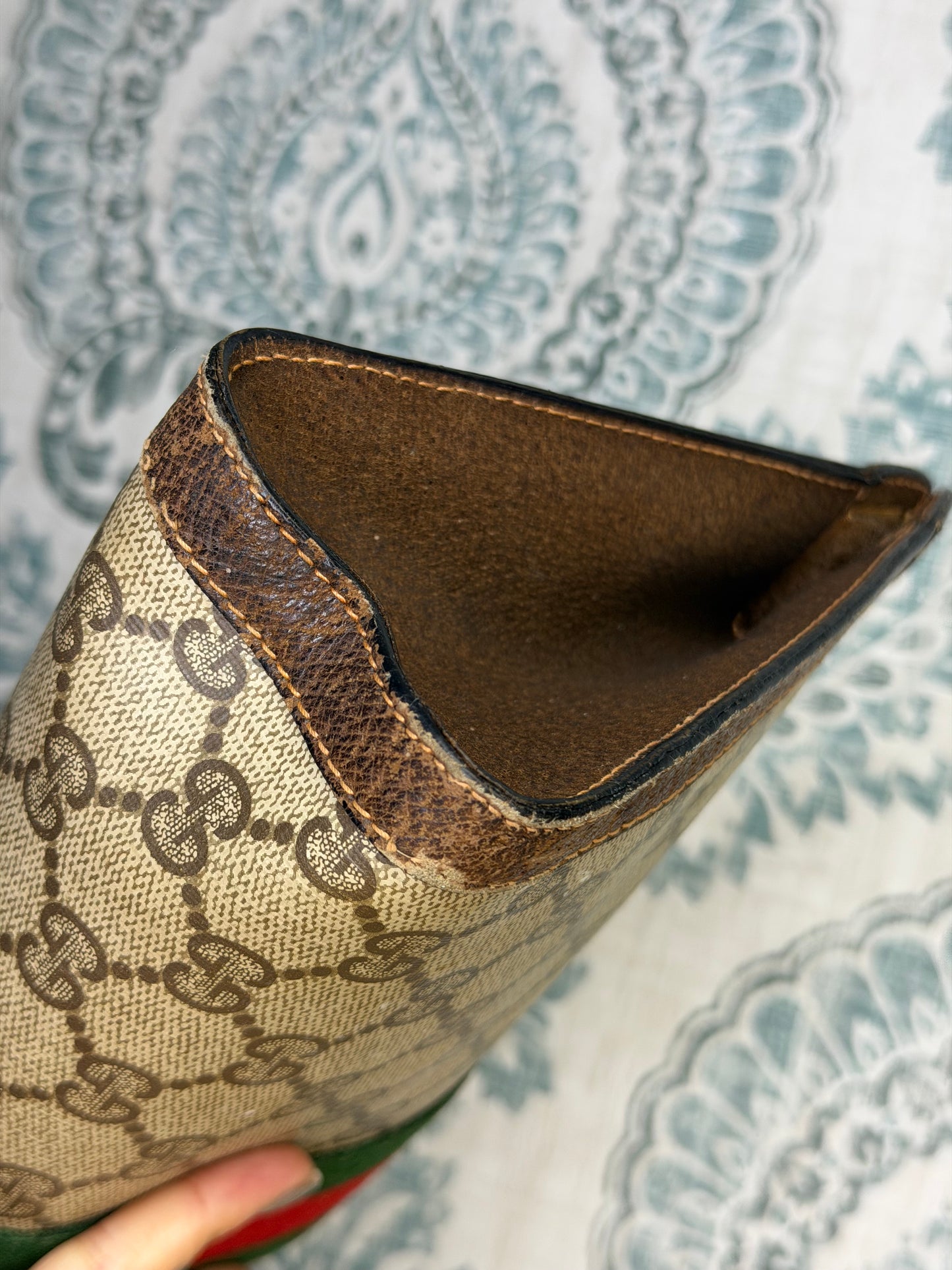 Gucci Supreme Sherry Line Clutch (Accessory Collection)