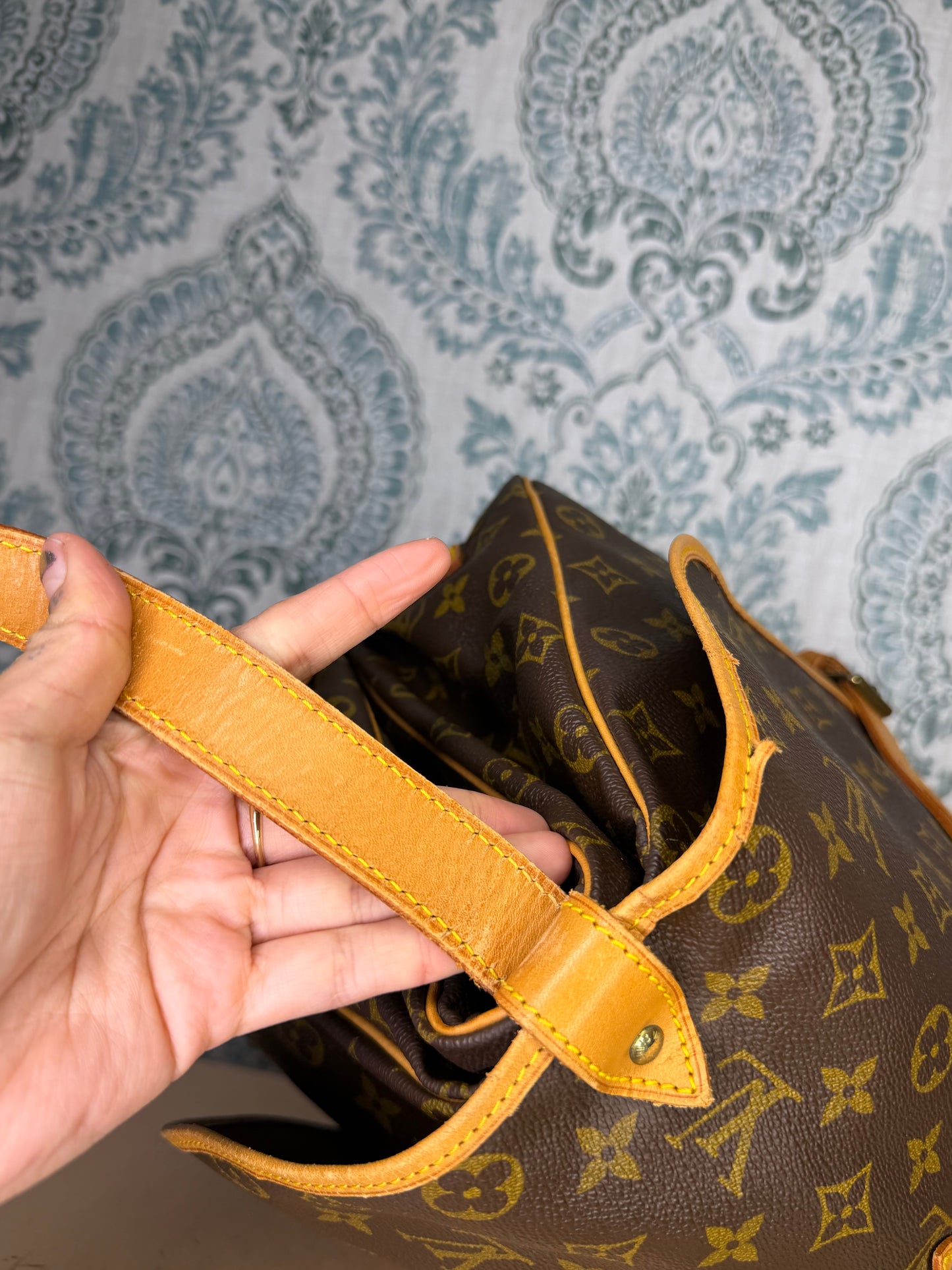Louis Vuitton Saumur 35