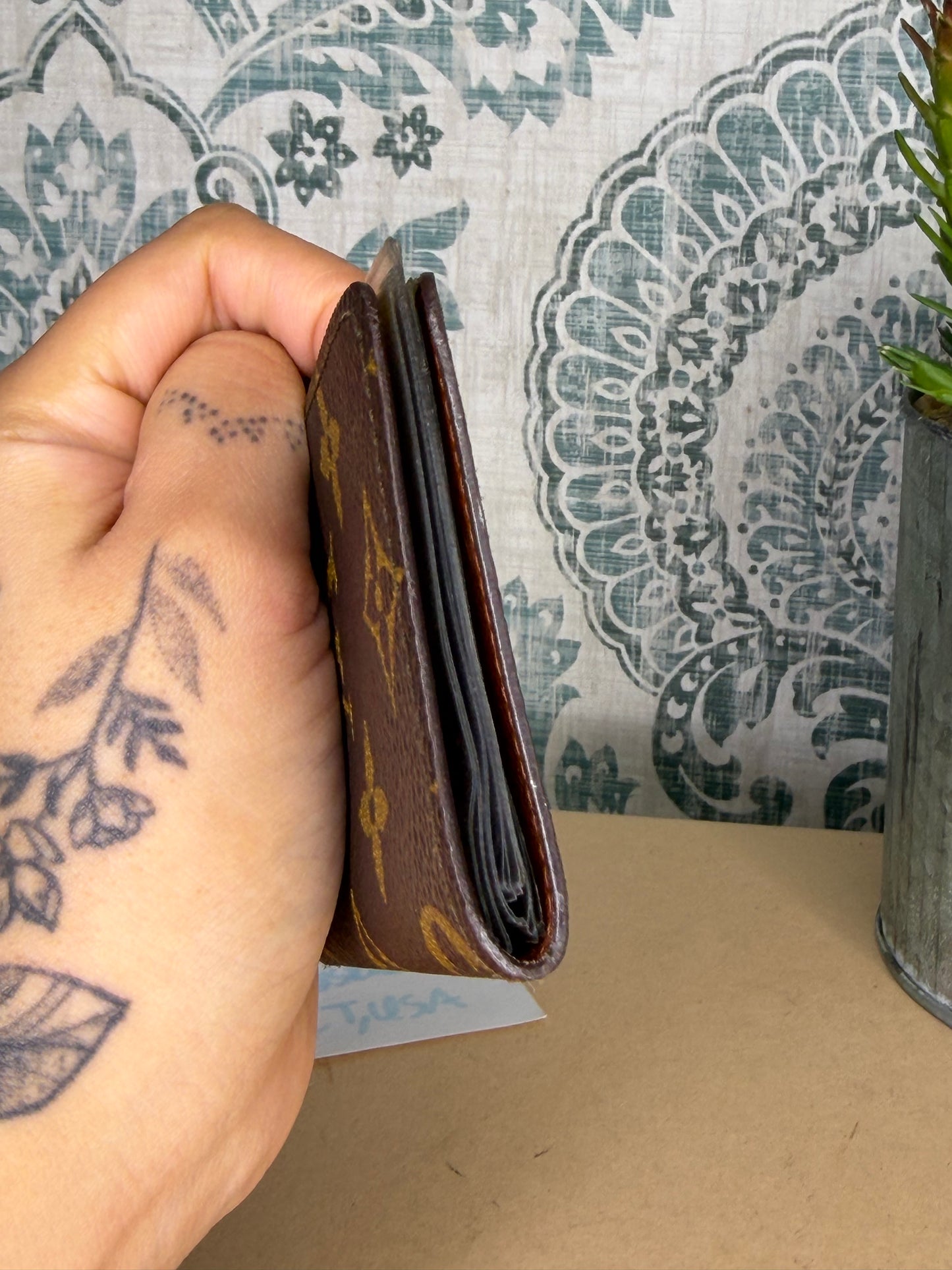 Louis Vuitton Porte Cartes Pression