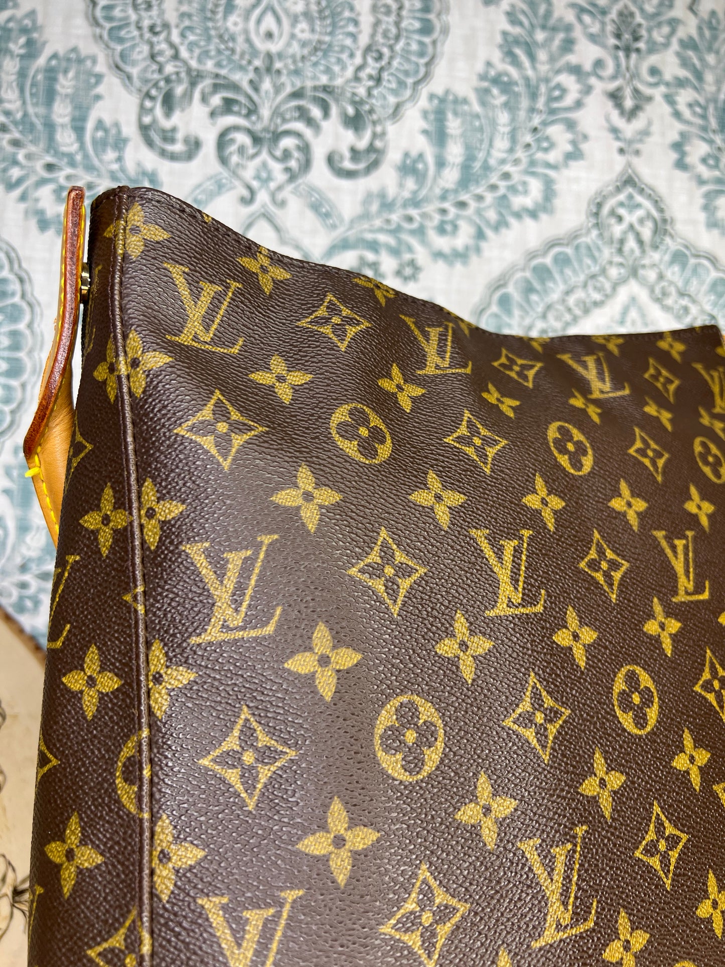 Louis Vuitton Looping GM