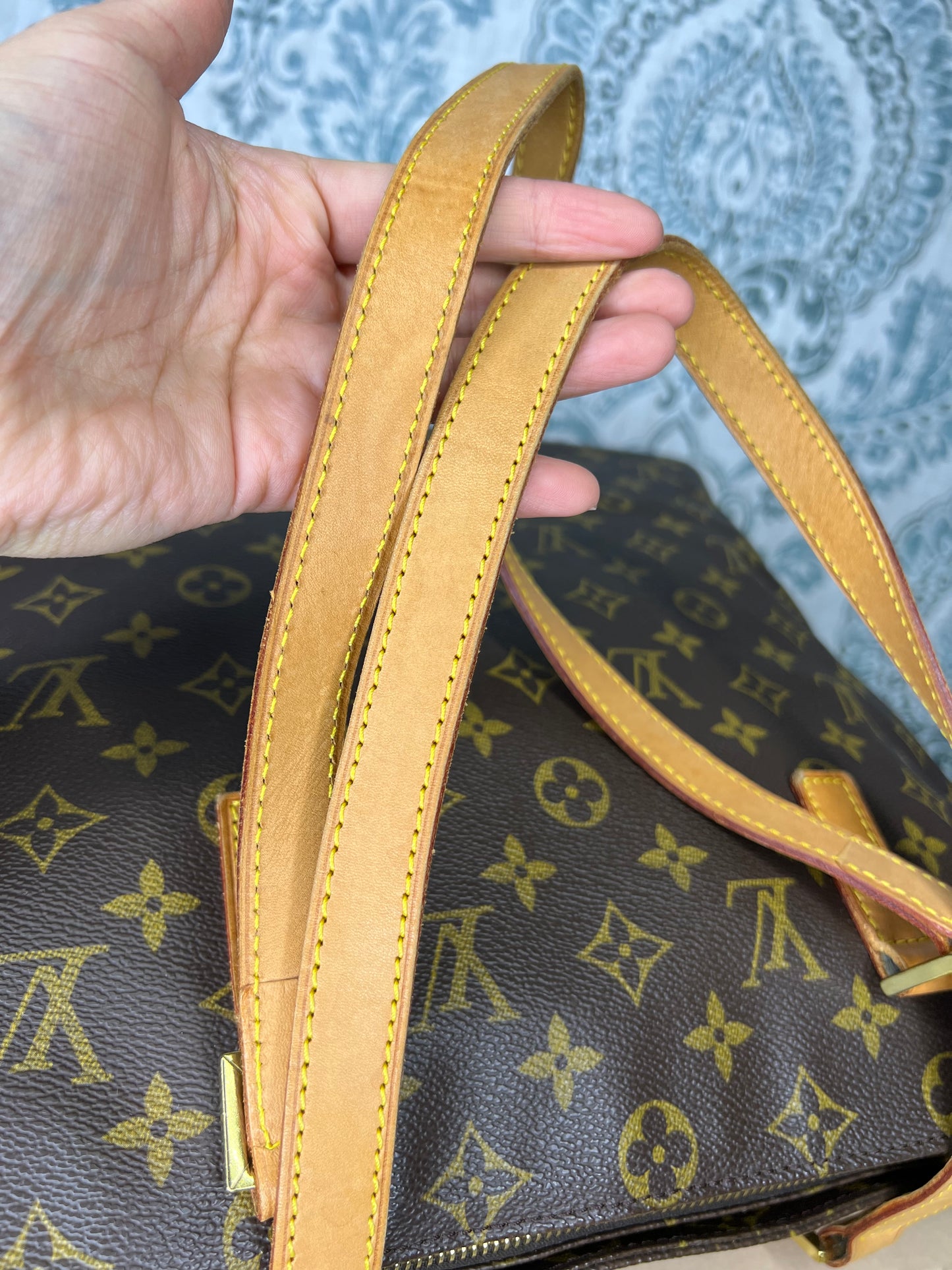 Louis Vuitton Cabas Mezzo
