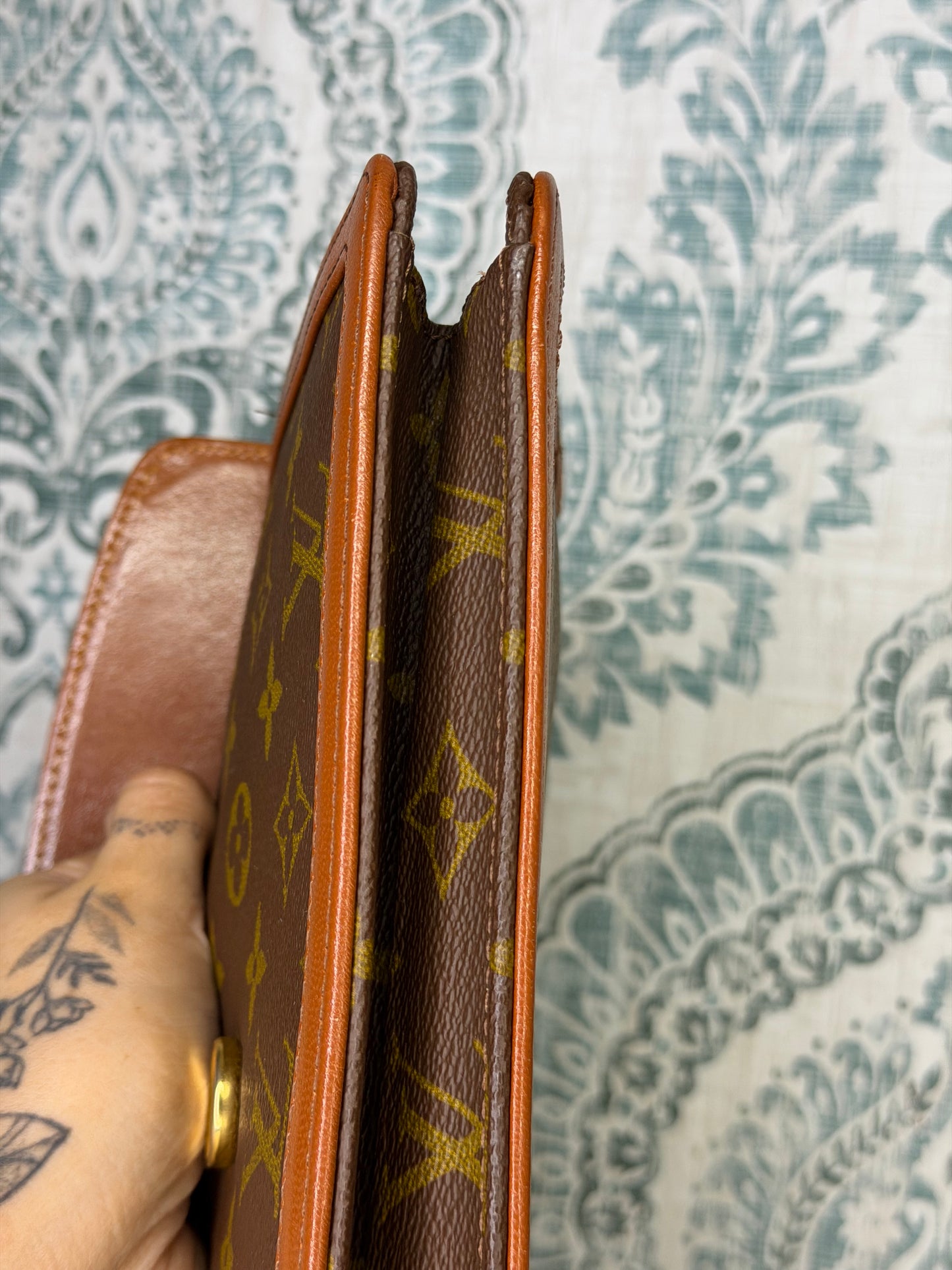 Louis Vuitton Pochette Dame PM Clutch