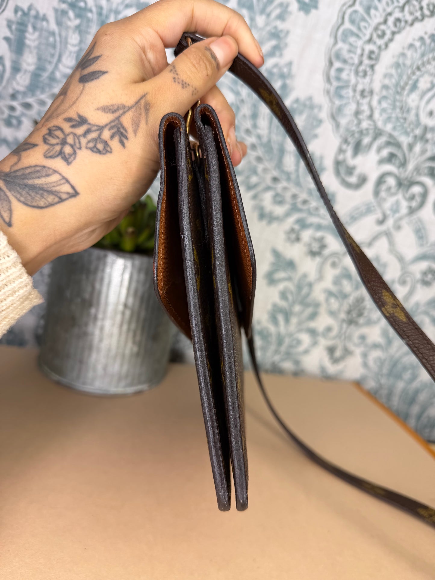 Louis Vuitton Pochette Double Rabat