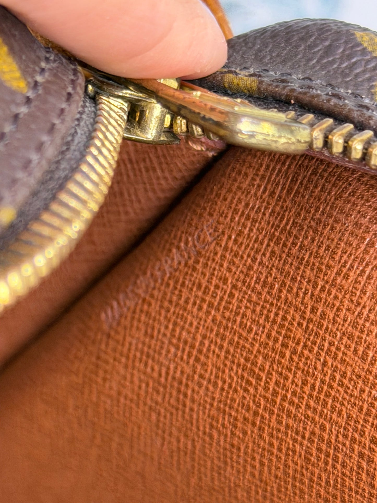 Louis Vuitton Saint Germain 24