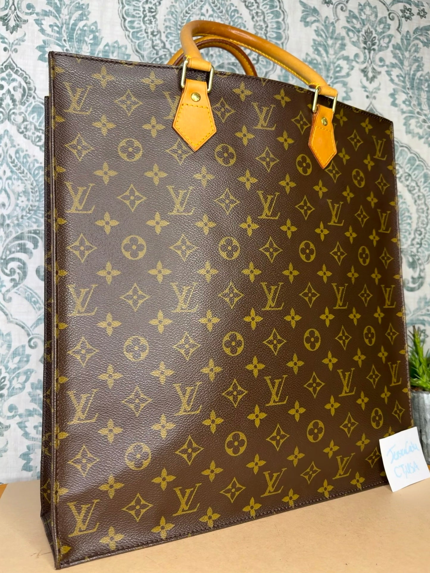 Louis Vuitton Sac Plat