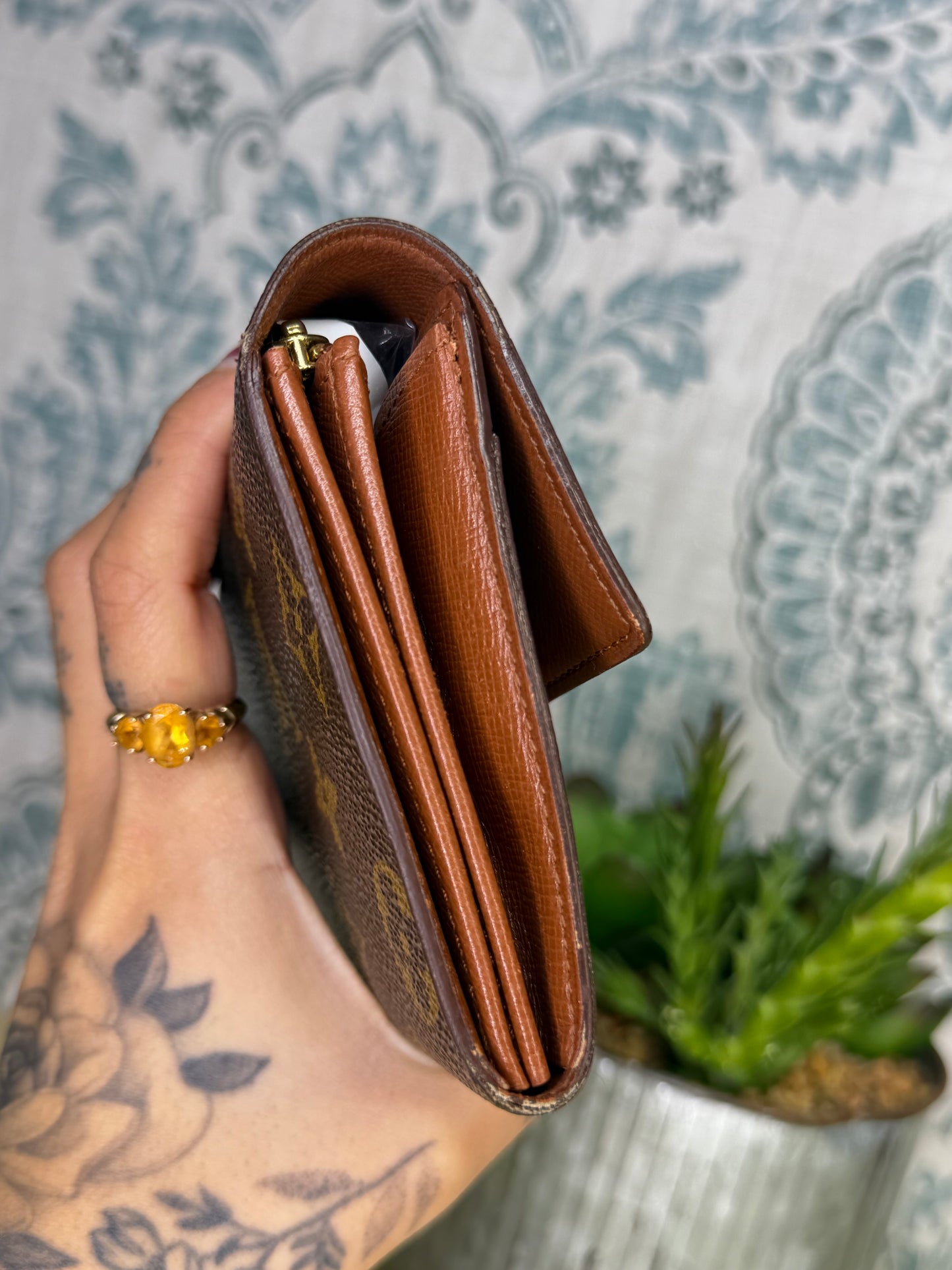 Louis Vuitton Sarah Wallet