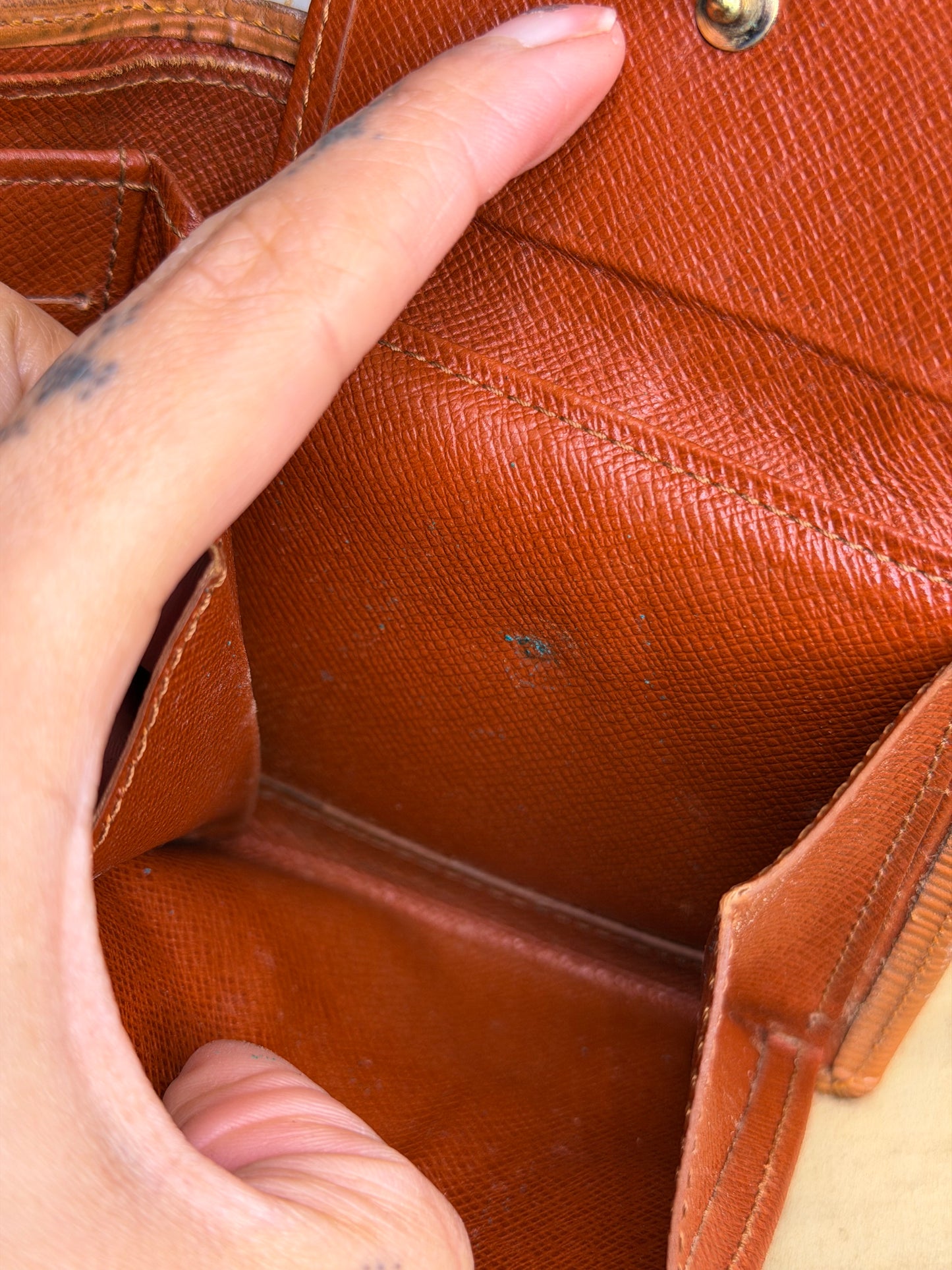 Louis Vuitton Epi Bifold Canelle