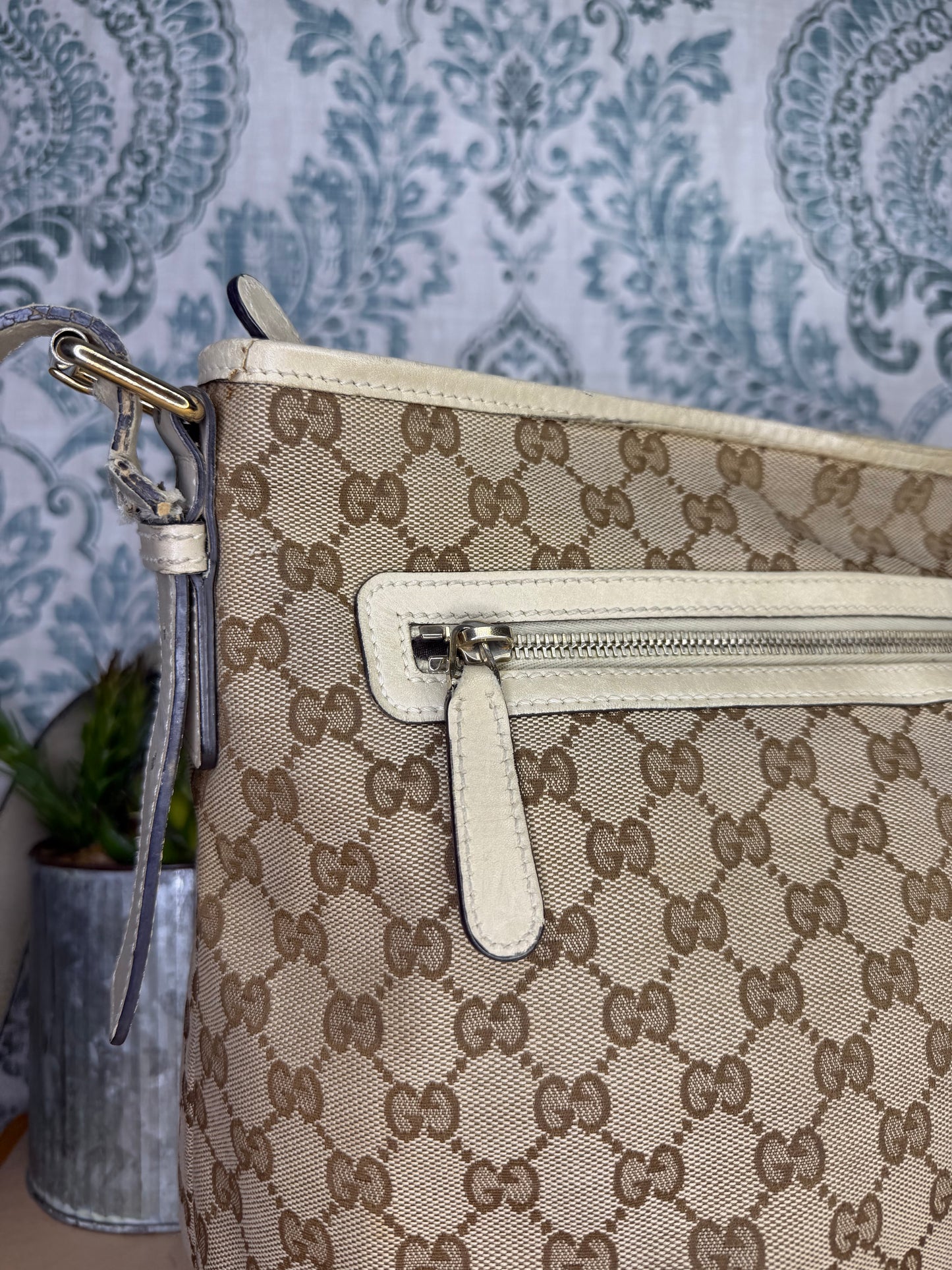 Gucci Canvas GG Beige Crossbody