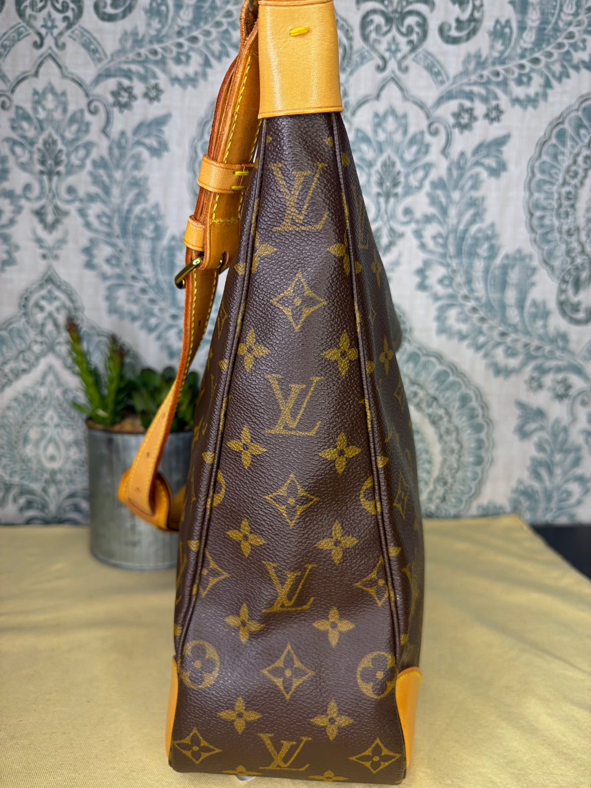 Louis Vuitton Boulogne 35