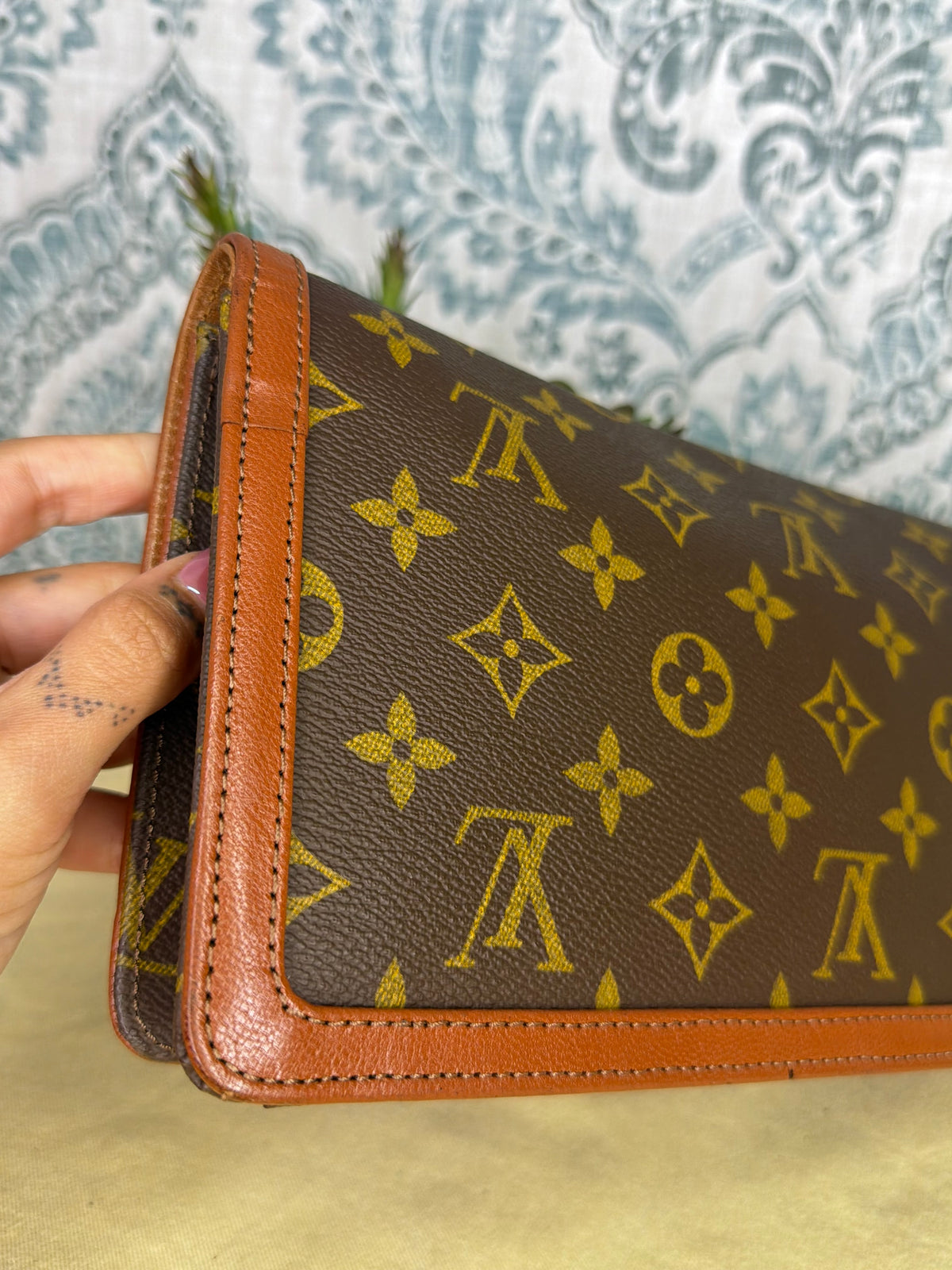 Louis Vuitton Pochette Dame PM Clutch